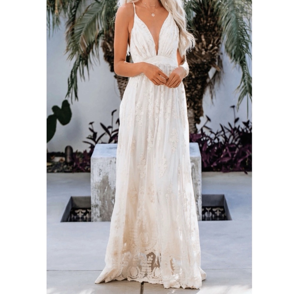 Lace maxi dress